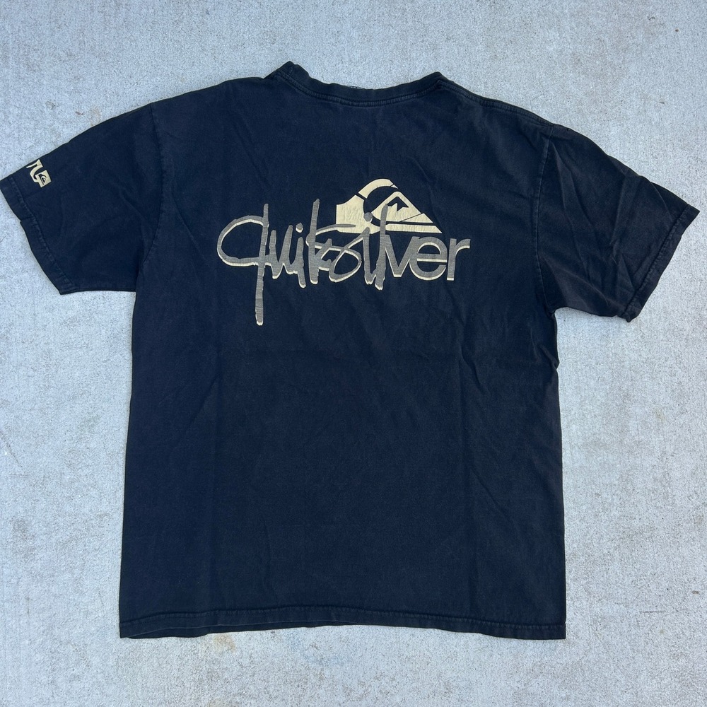 Quiksilver T-Shirt Large Black Vintage Y2K Center Logo Surf Skate Baggy Graphic